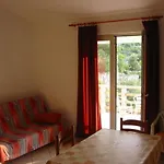 Apartmán In With Sea View, Balcony, Air Conditioning, Wifi 5150-4 *