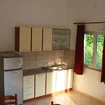 Apartmán In With Sea View, Balcony, Air Conditioning, Wifi 5150-4