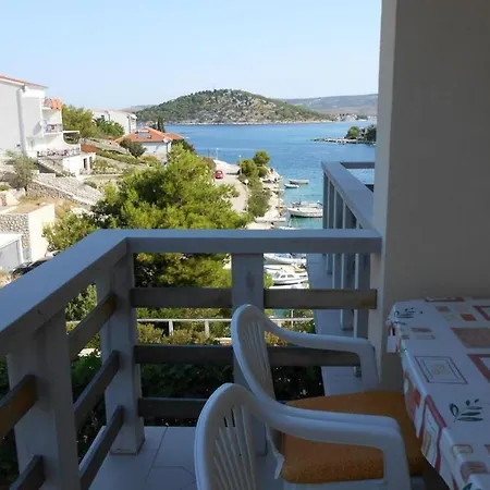In With Sea View, Balcony, Air Conditioning, Wifi 5150-4 *