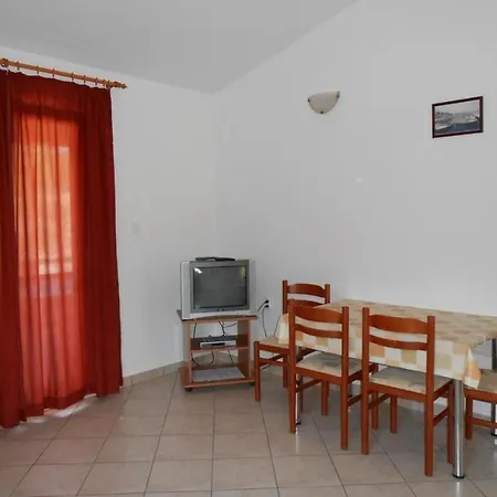 In With Sea View, Balcony, Air Conditioning, Wifi 5150-4 *