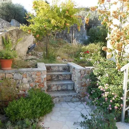 Apartment In With Sea View, Balcony, Air Conditioning, Wifi 5150-4 *