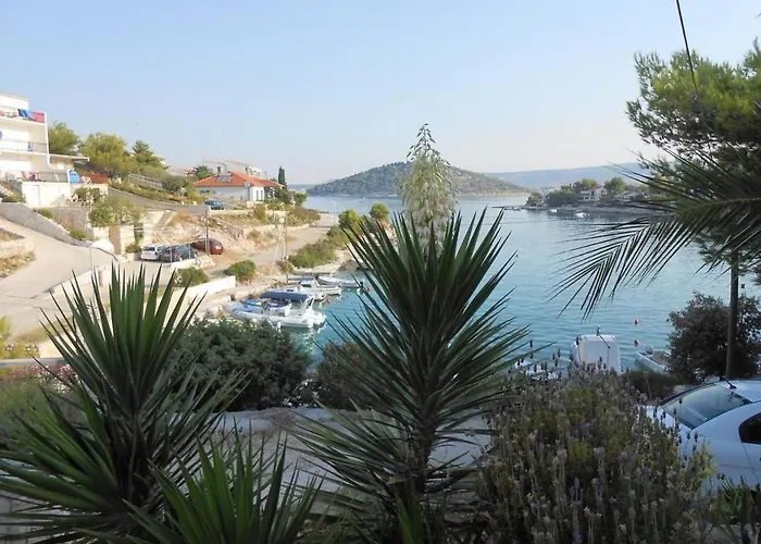 In With Sea View, Balcony, Air Conditioning, Wifi 5150-4 * Ražanj