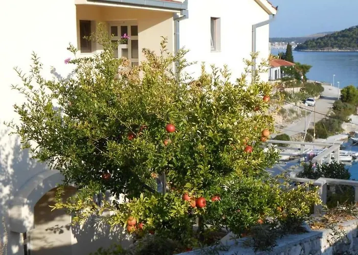 In With Sea View, Balcony, Air Conditioning, Wifi 5150-4 Ražanj